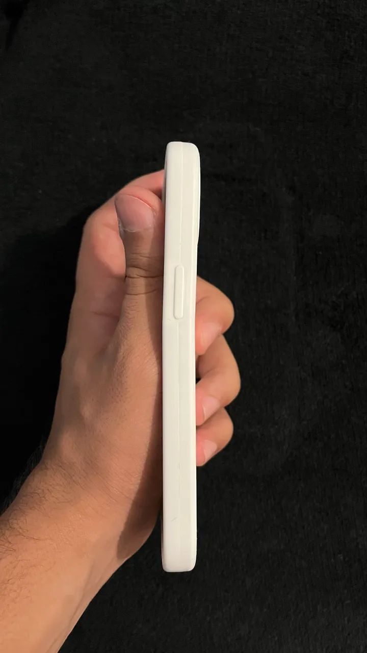 Capa IPhone 13 (branca) - Foto 3