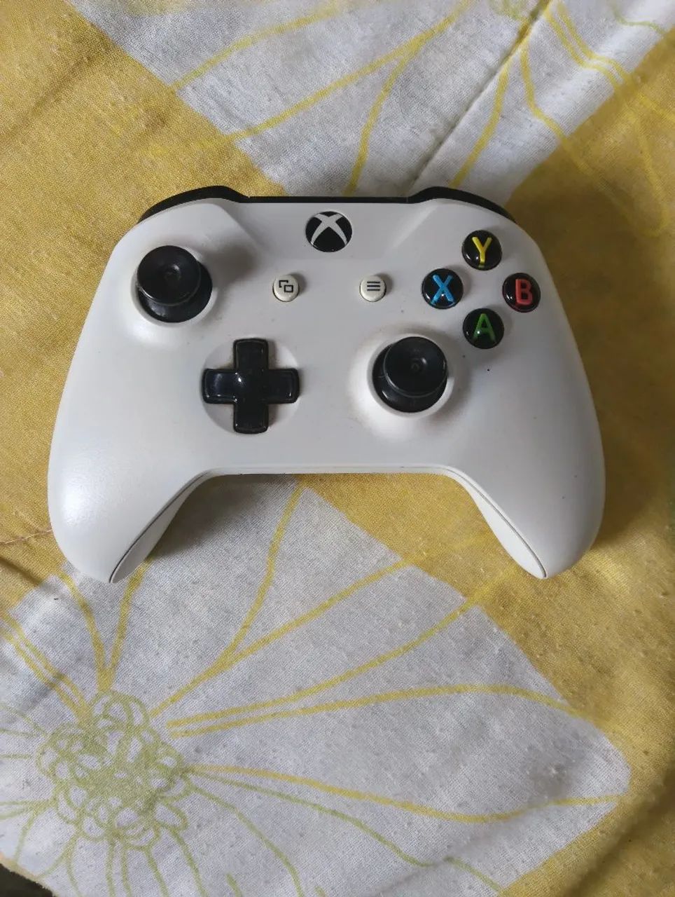 Xbox One S + 2 controles - Foto 3