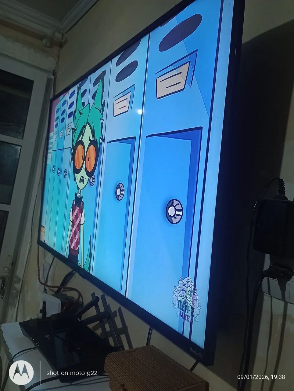 Tv 43 AOC Roku smart 