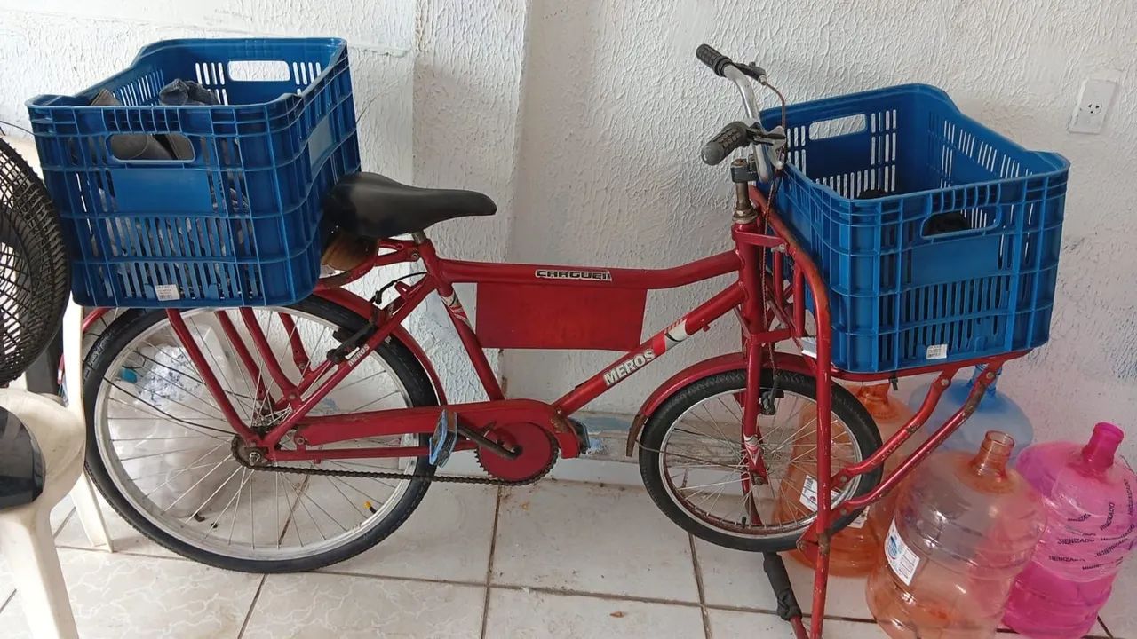 Vendo bicicleta semi nova 