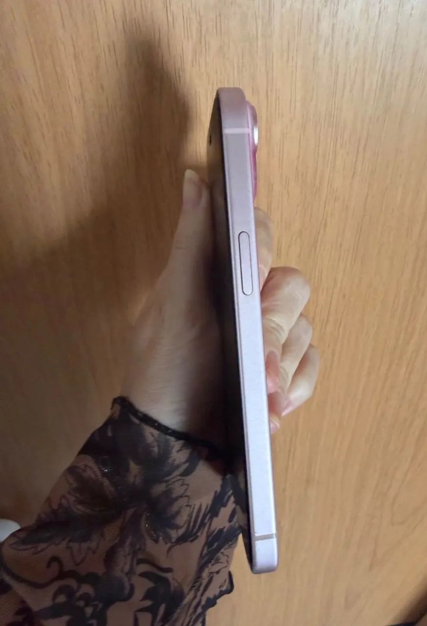 iPhone 15 - 128gb - semi novo  - Foto 3