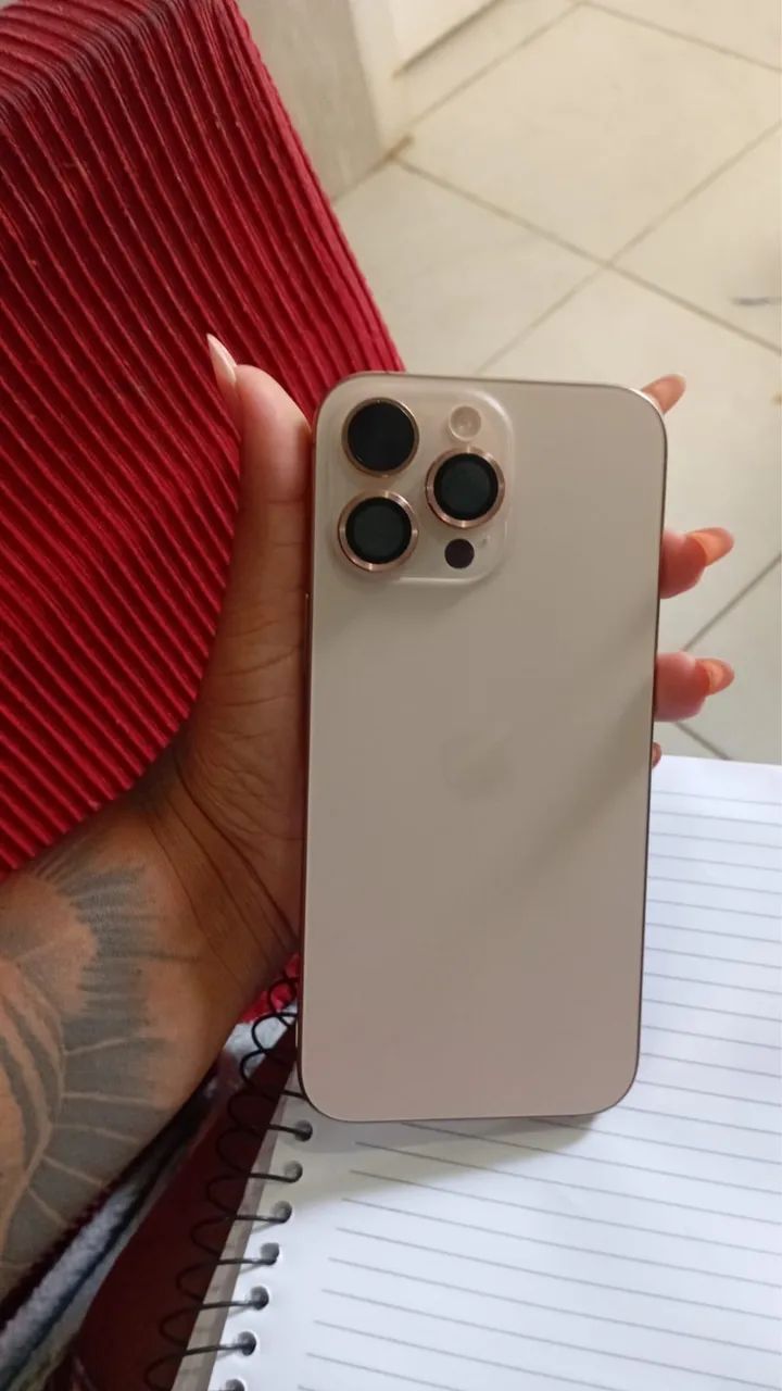 iPhone 16 pro Max  - Foto 2