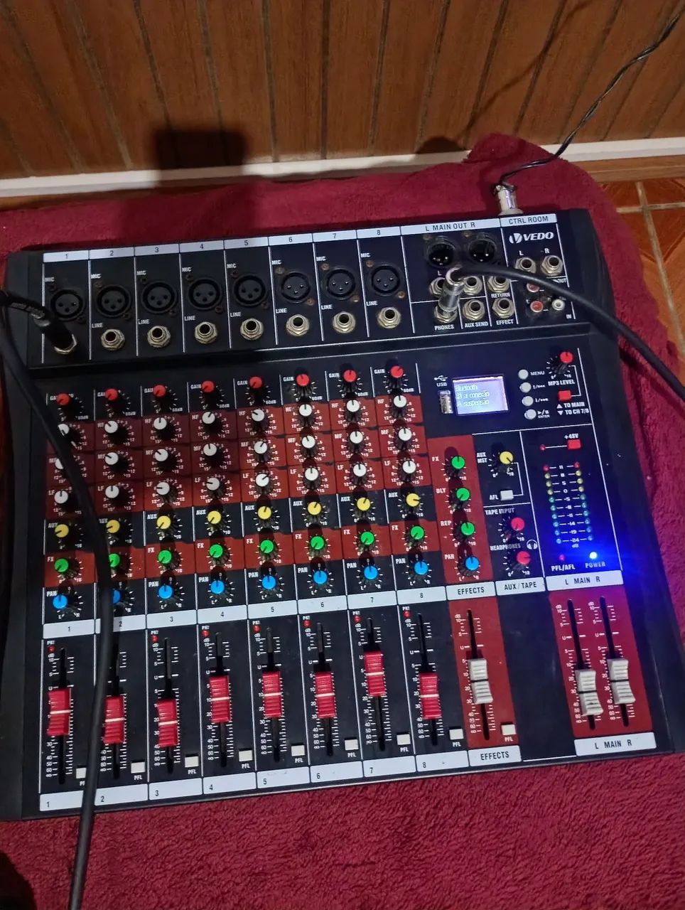 Console de mixagem profissional  - Foto 2