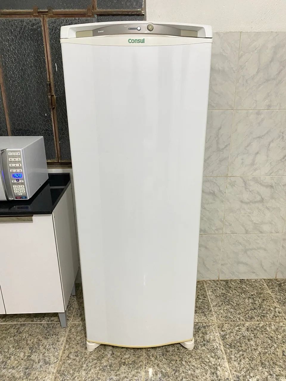 Freezer consul 246 litros 