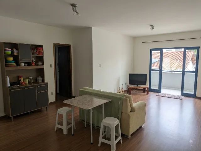 Apartamento 3 Quartos (1 Suíte) com Mais de 100m² - Centro