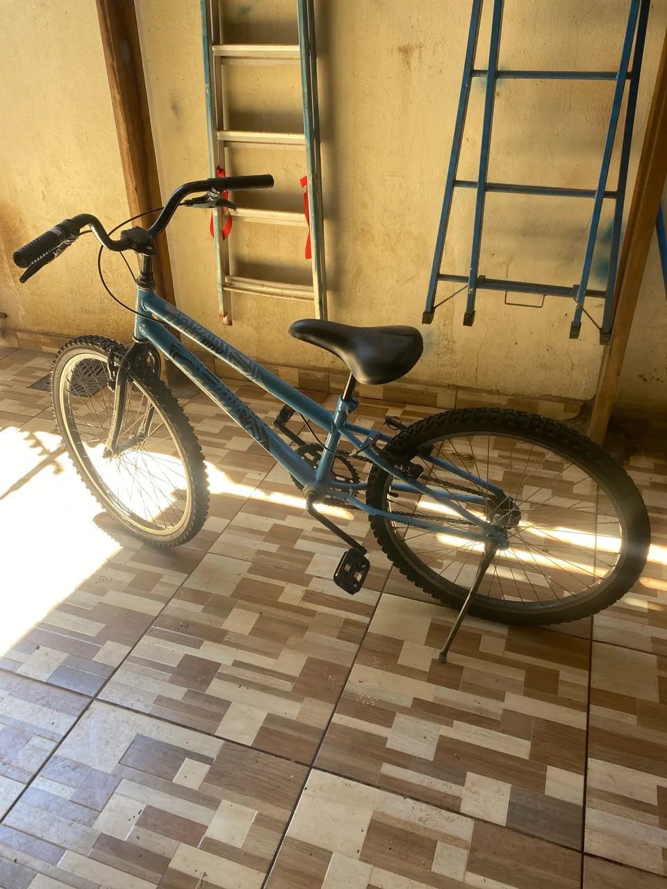Bicicleta juvenil usada 