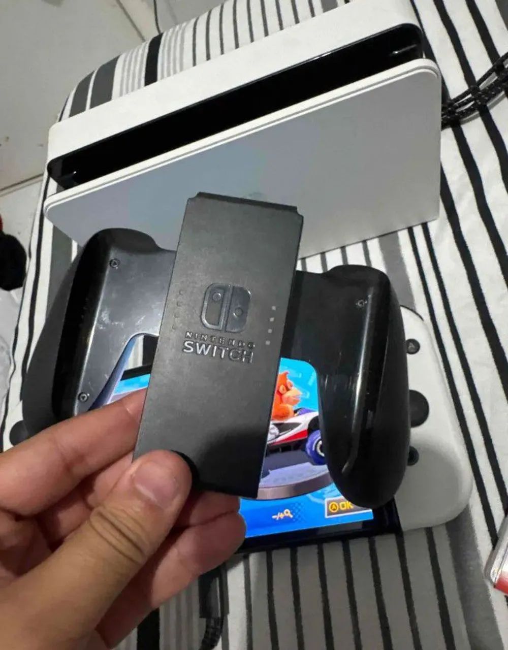 Nintendo Switch OLED Branco Completo - 1800 - Foto 4