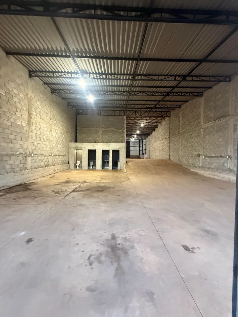 Galpão 300m² pronto para uso | ótima Localização