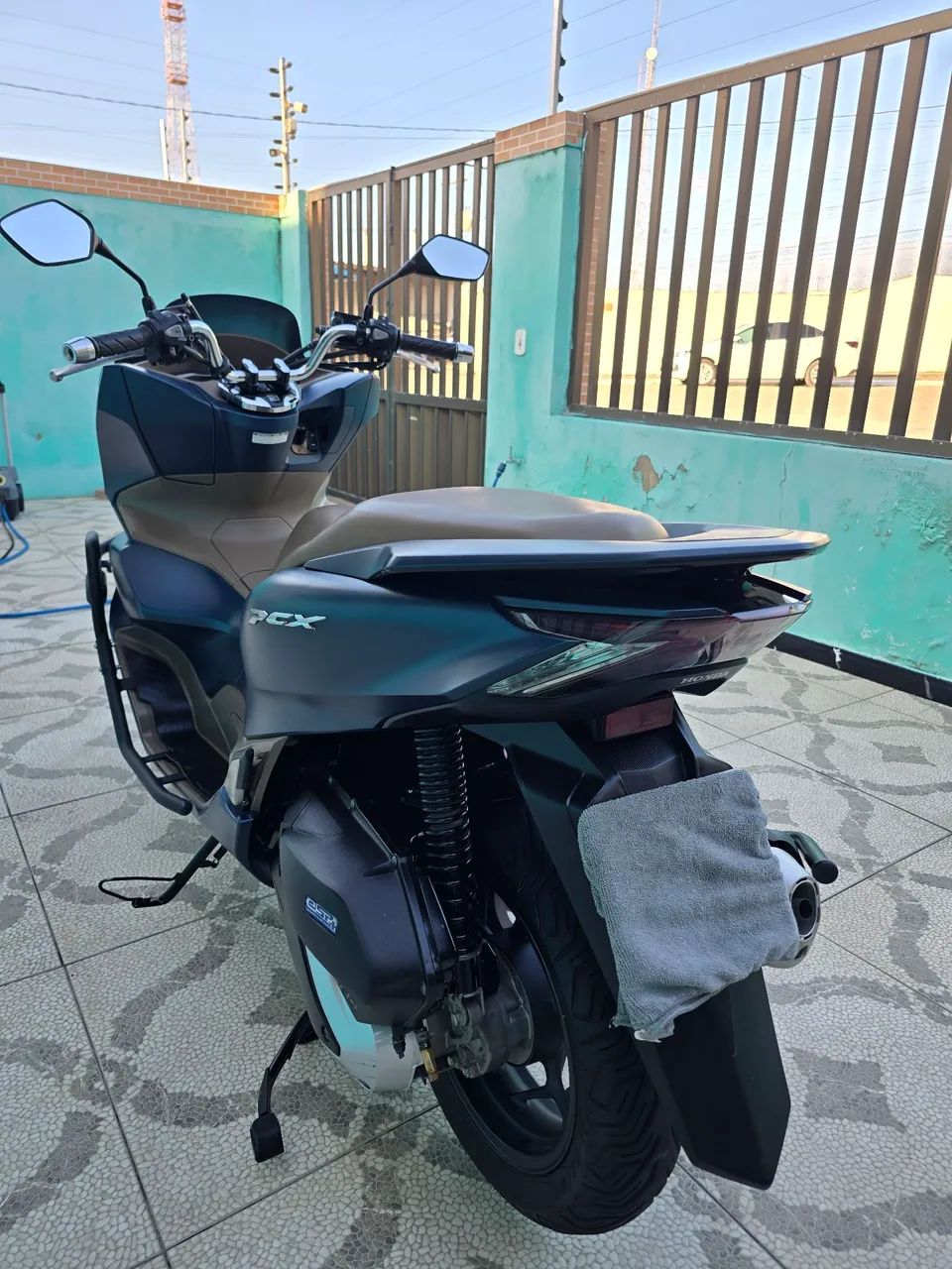PCX DLX 2024 - Foto 4