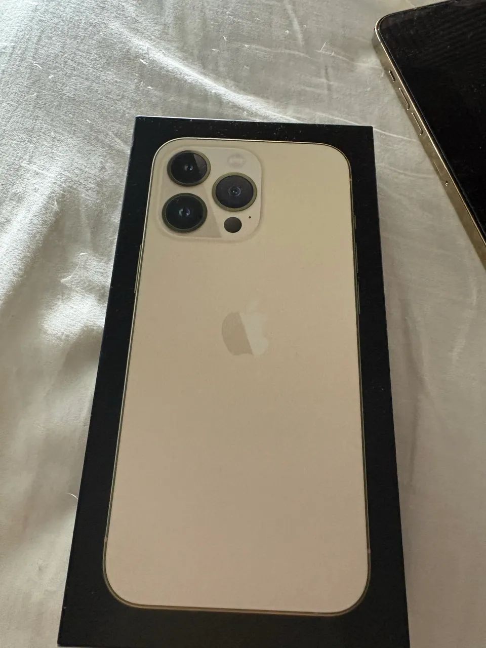 Vendo iPhone 13Pro perfeito estado - Foto 2