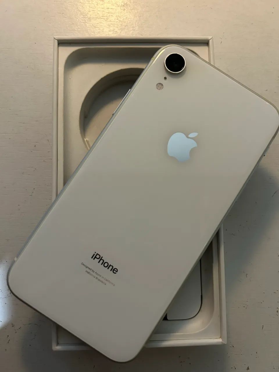 Apple iPad シルバー iphone XR iPhone XR - Celulares e Smartphones - Ipu 1502168391 | OLX