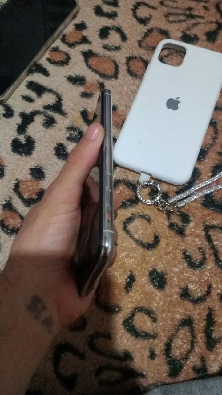 Iphone 11 pro max  - Foto 5