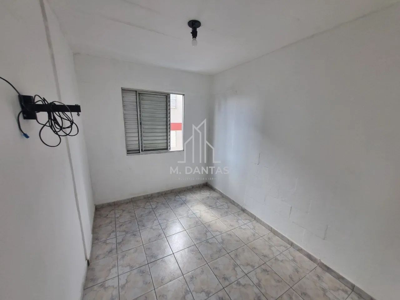 Apartamento no Grajaú reformado com 02 Quartos - Foto 5