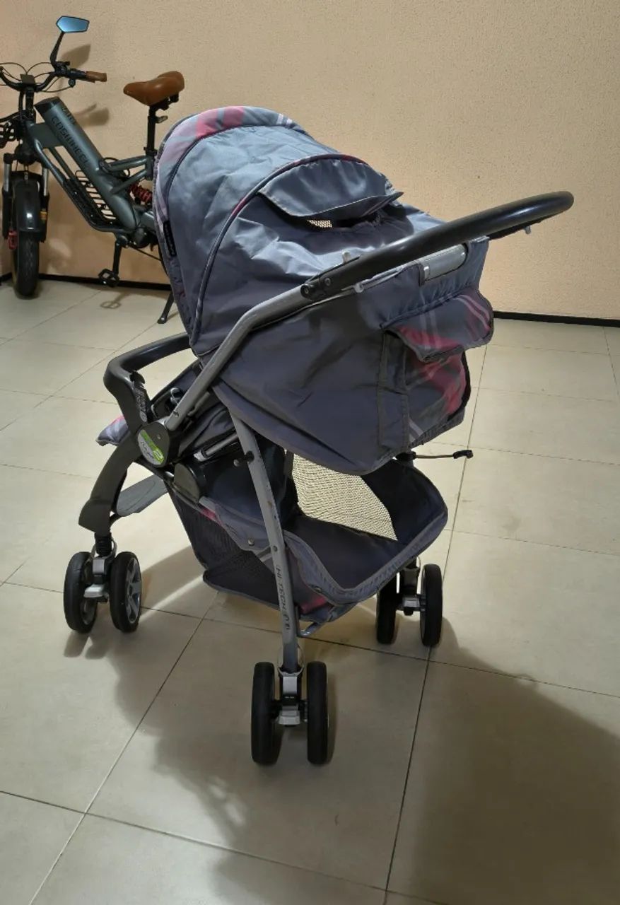 Carrinho de bebê Burigotto usado - Foto 4