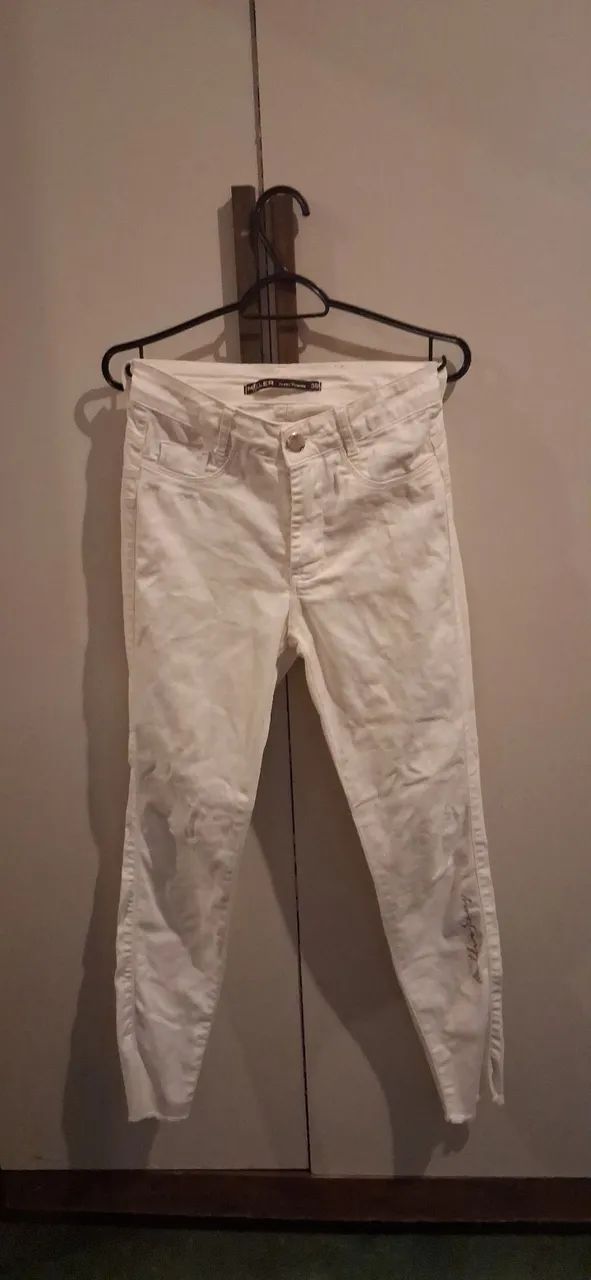 Calça jeans branca confortável  - Foto 3