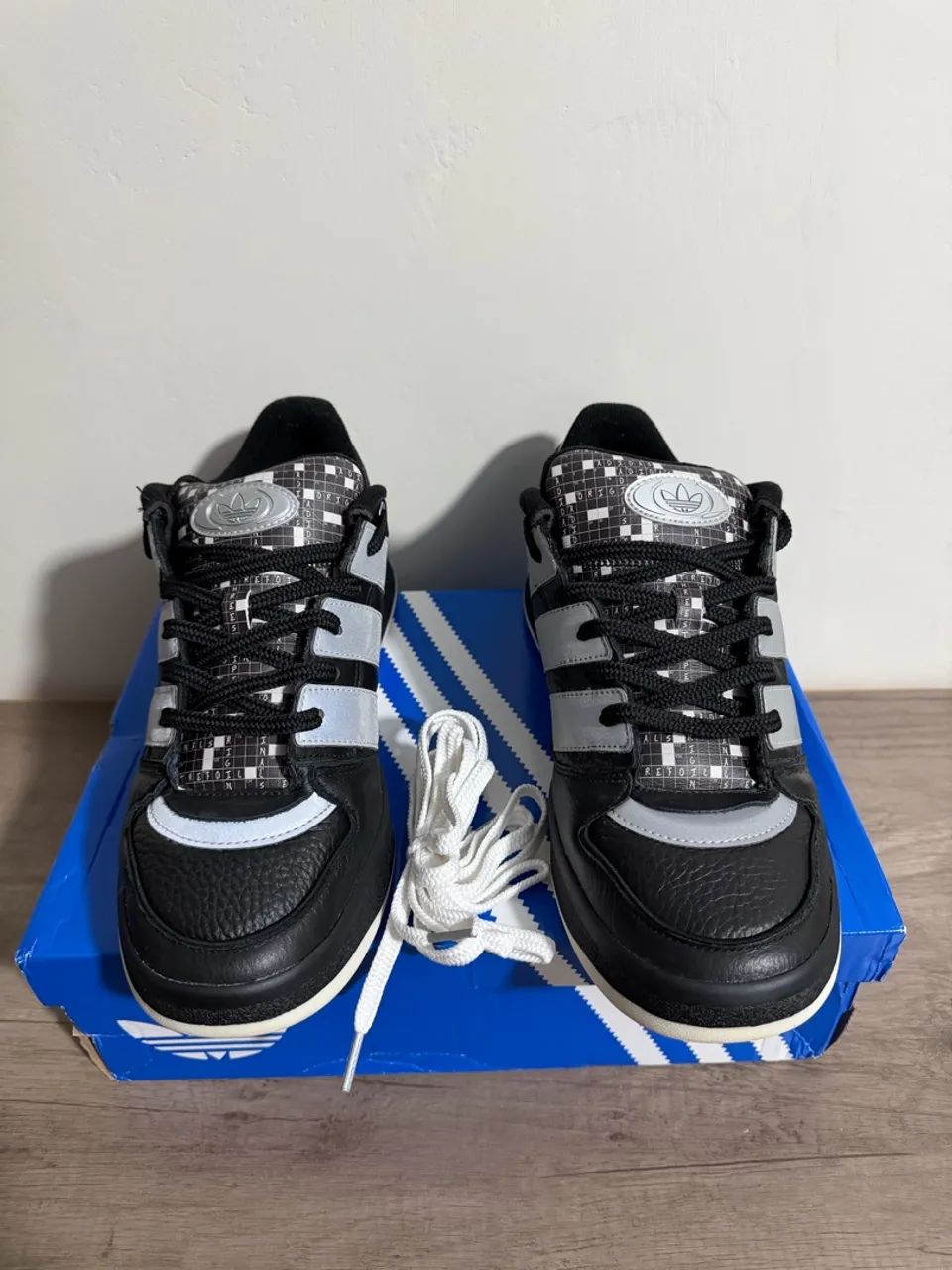 Adidas - Fórum 2000