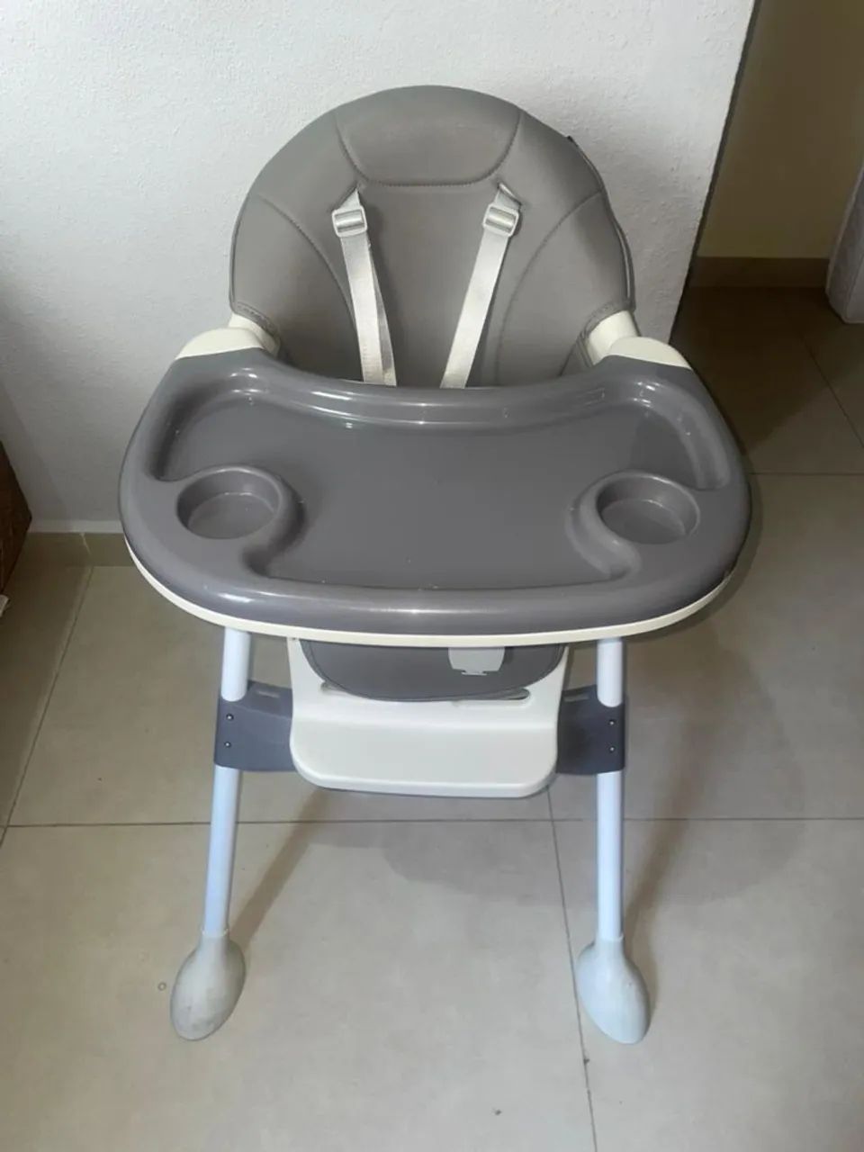 Used Maxi Baby Feeding Chair