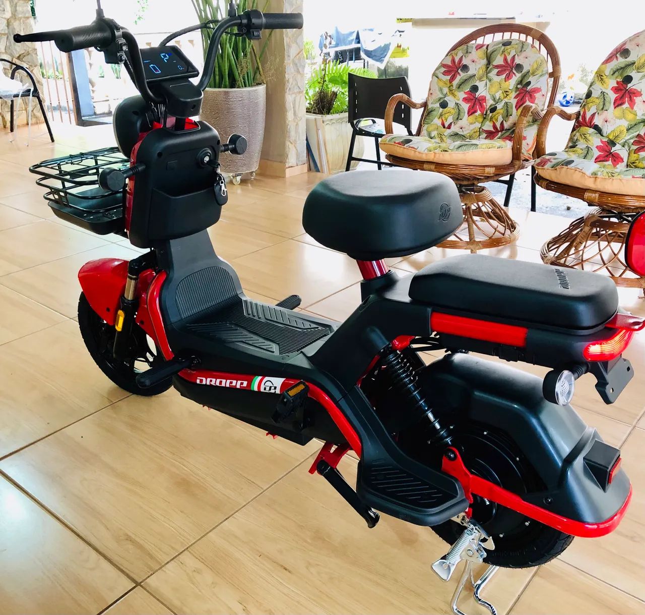 Scooter Elétrica Aro 14 650W NOVA - Foto 4