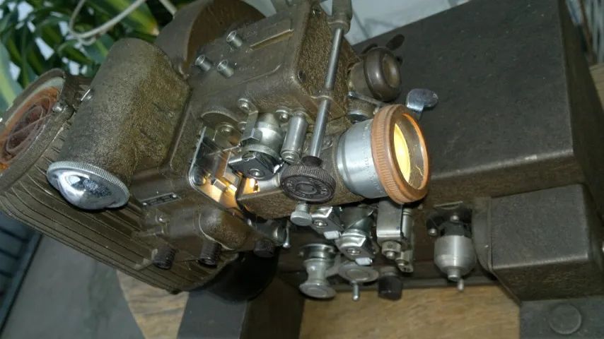 Projetor 16mm Bell & Howell - Foto 5