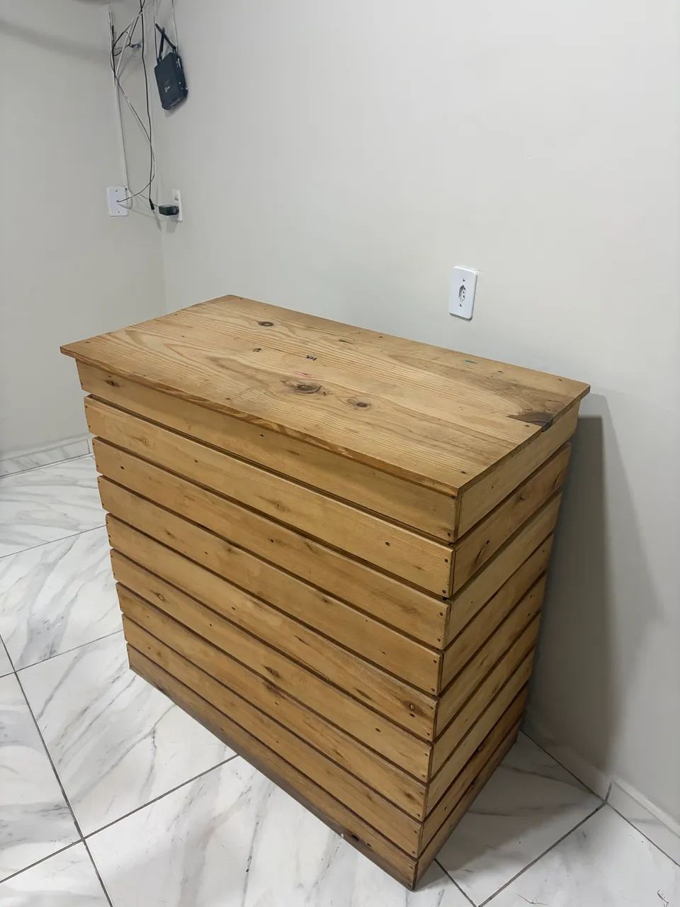 balcão de atendimento em madeira  - Foto 4