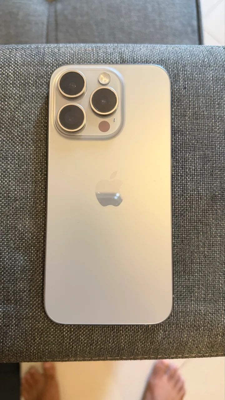 iPhone 15 pro 256gb 