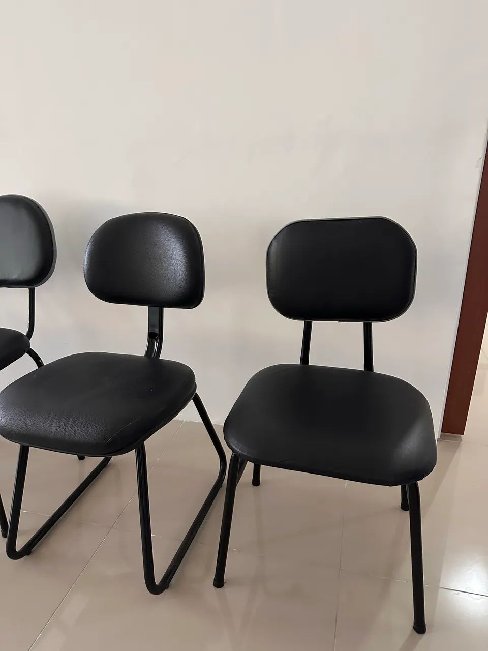Cadeiras acochoadas