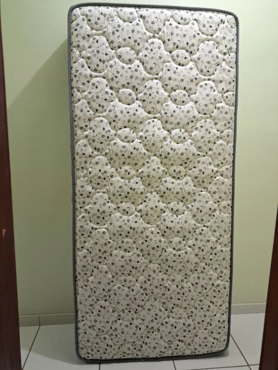 2 Colchões (Queen D45 e Solteiro D26) - Foto 2