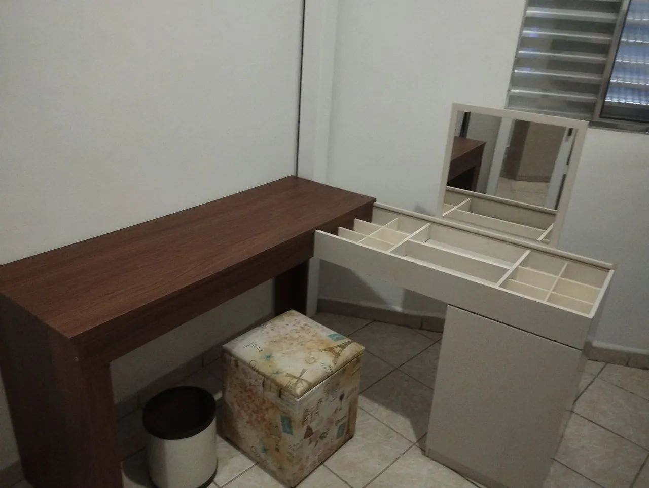 penteadeira com escrivaninha 