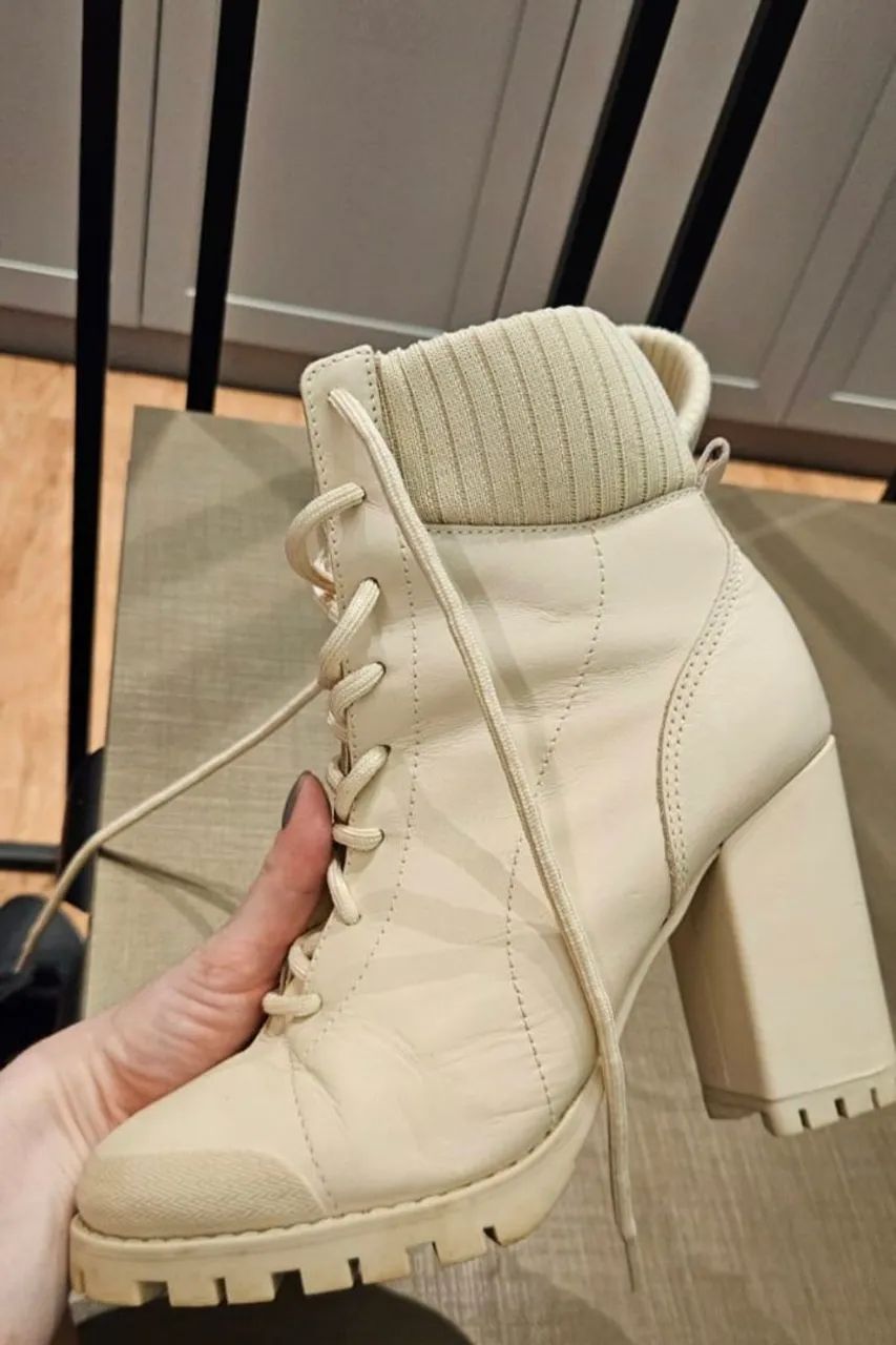 Bota arezzo 