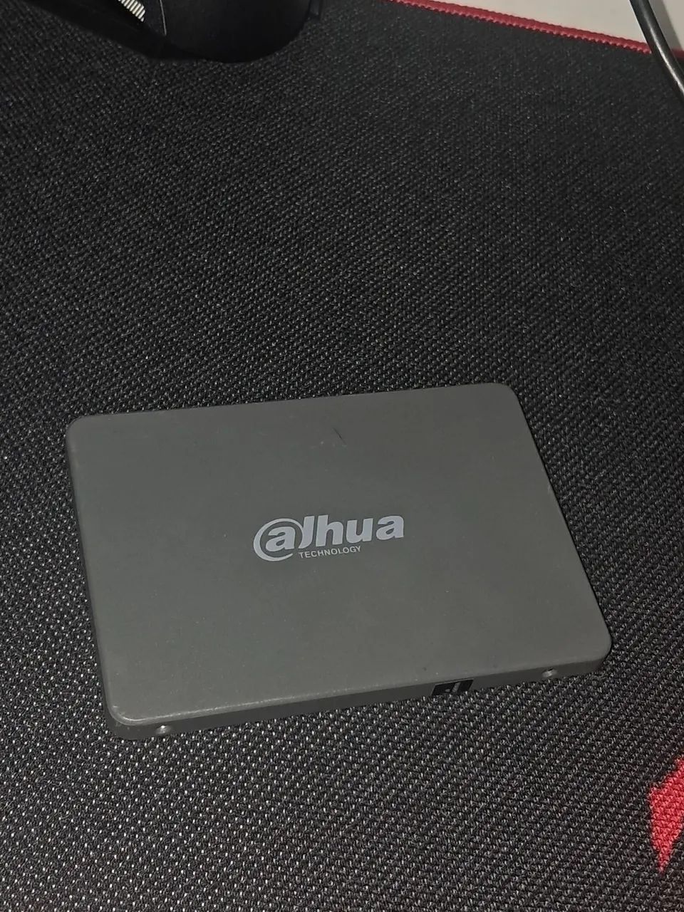 2 SSDs 240gb