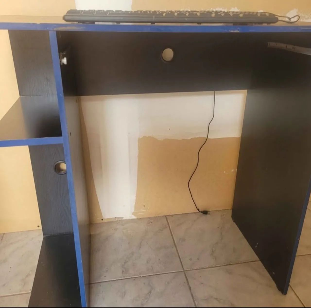 Mesinha computador 417147501057167361