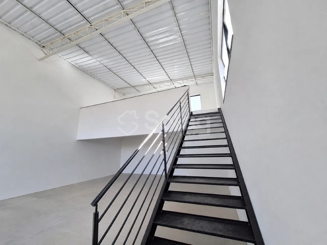 Galpão 200M² para Alugar em Vinhedo - Foto 4
