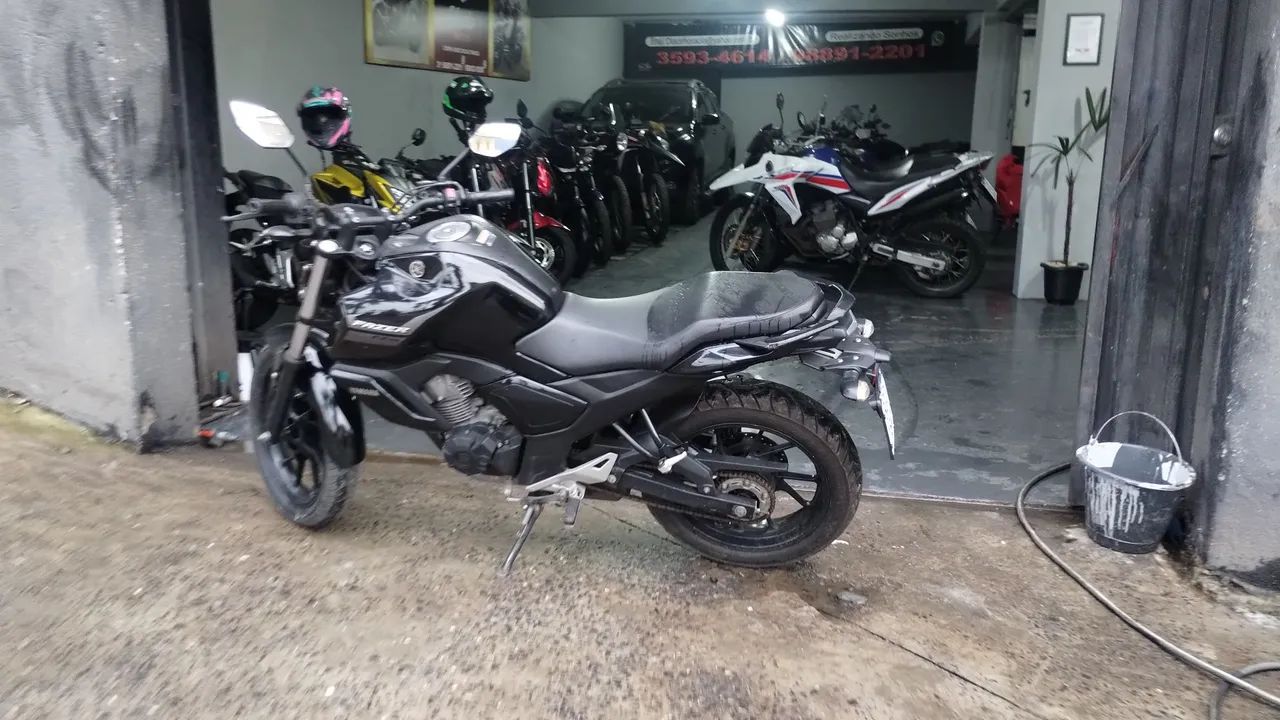 F  15   2024   valor 17500 - Foto 2