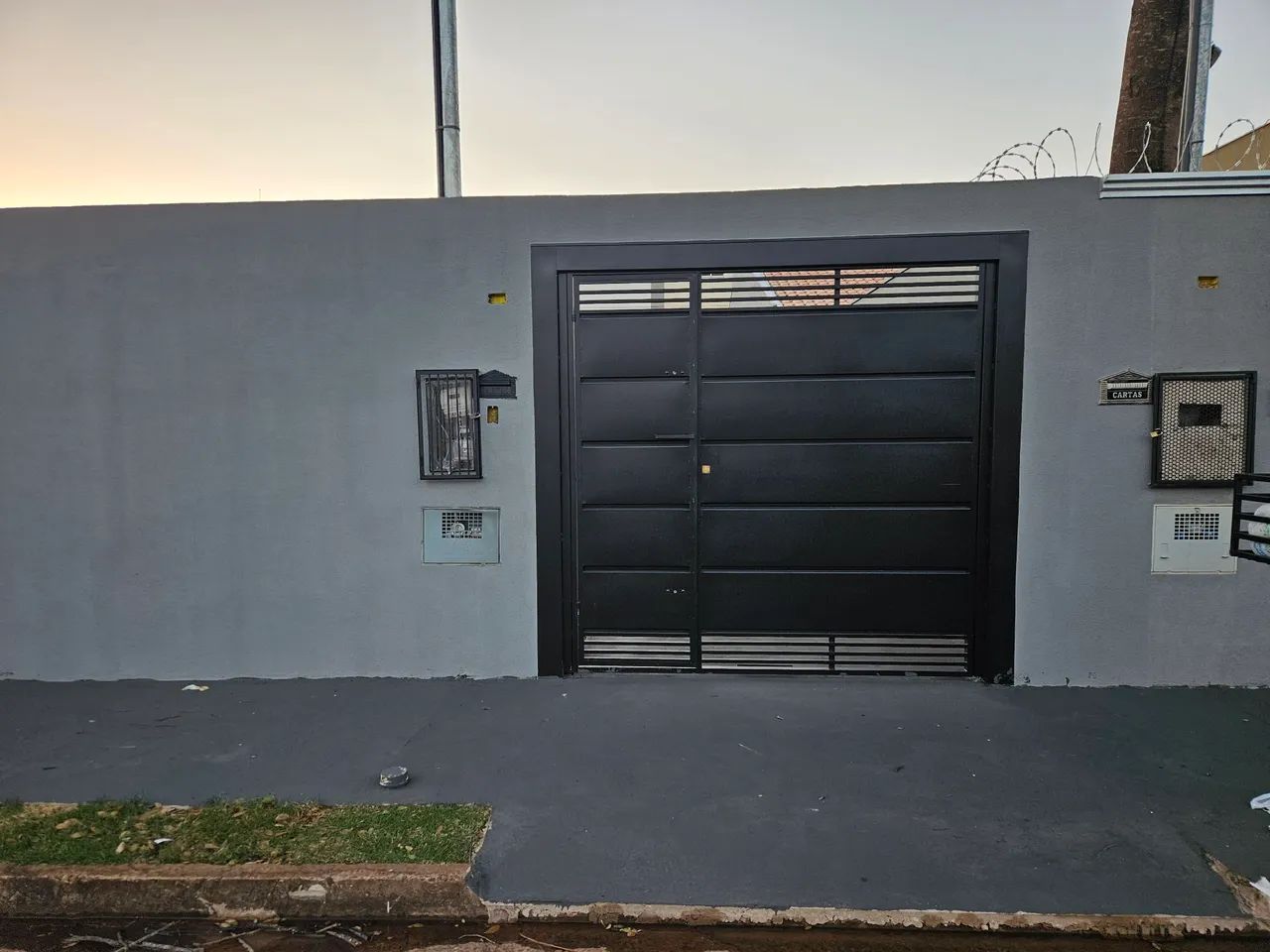 Alugo casa Recanto dos Pássaros 