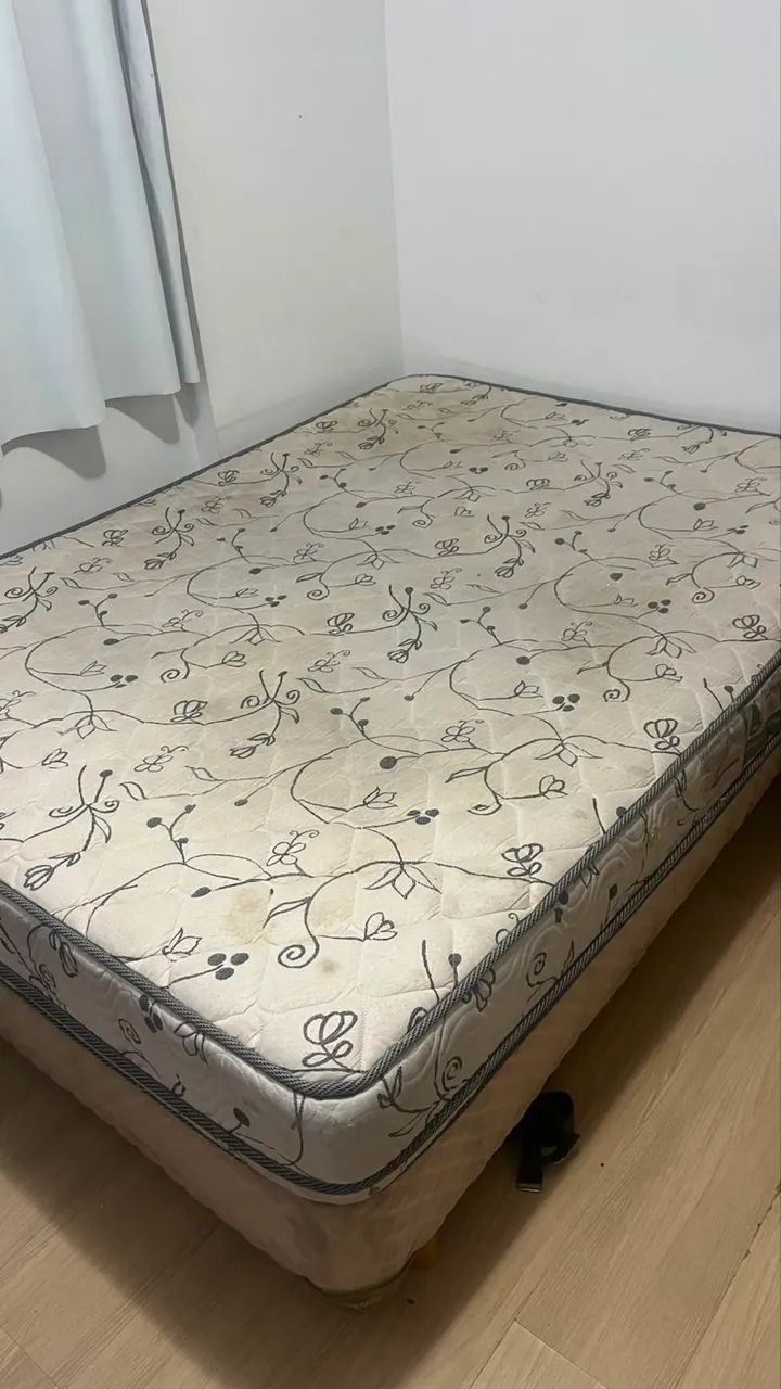 Cama + colchão 
