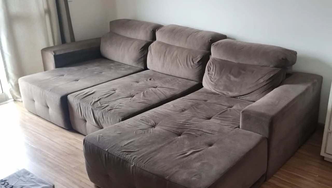 Sofá Retrátil 3 Lugares Suede Marrom - 3,00m com Chaise Fixa - Foto 2