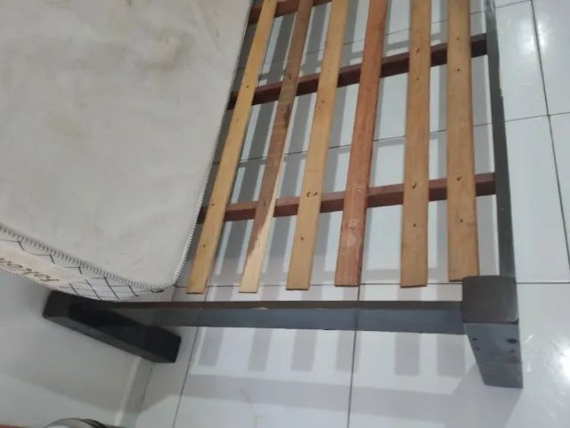 CAMA DE SOLTEIRO + COLCHÃO  - Foto 2