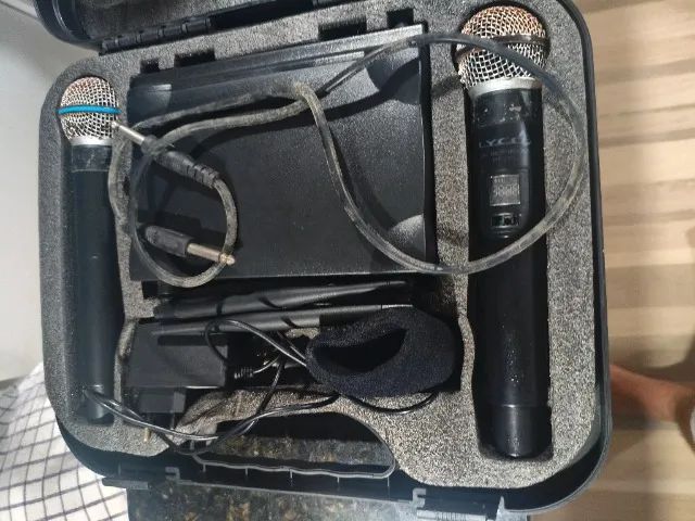 Microfone Sem Fio Lyco UHF Duplo com Maleta Profissional - Foto 2