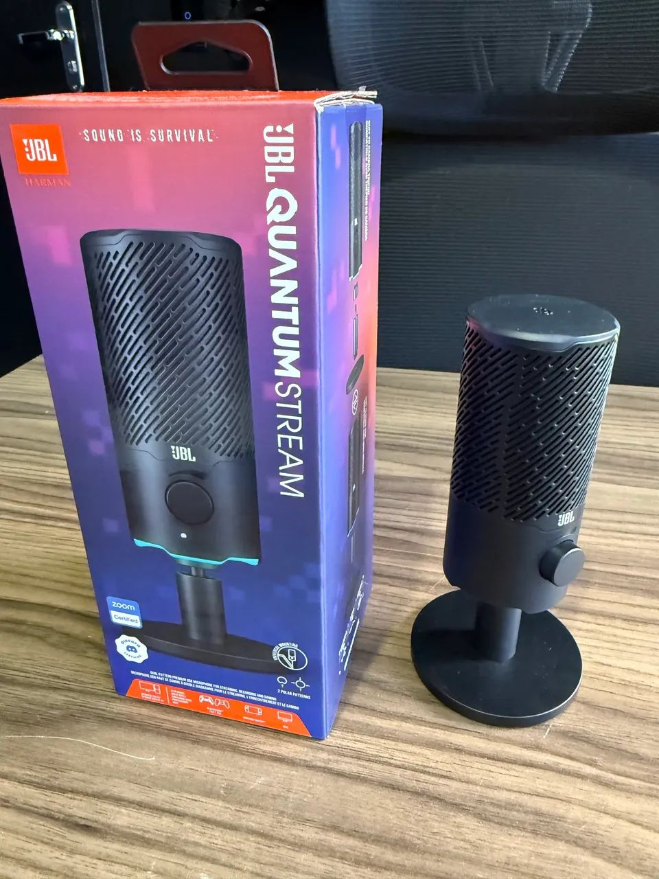 JBL Quantum Stream - Microfone USB Profissional (Semi Novo com