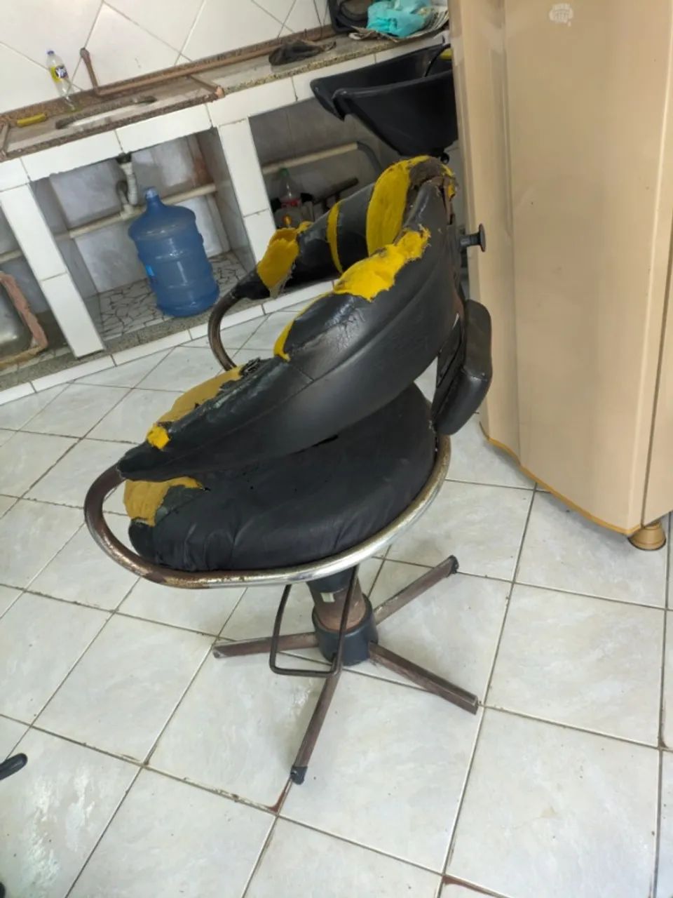 Cadeira de barbeiro  - Foto 2