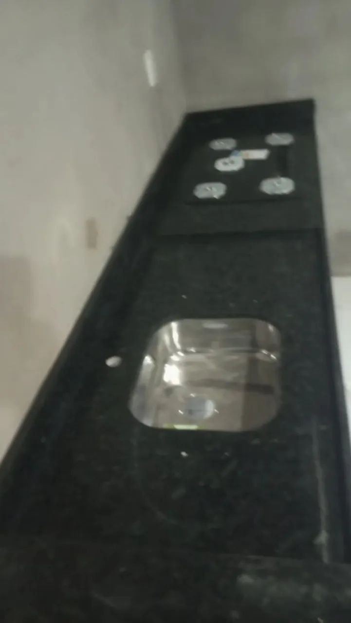 Pias e bancadas de Marmores e granitos  - Foto 2