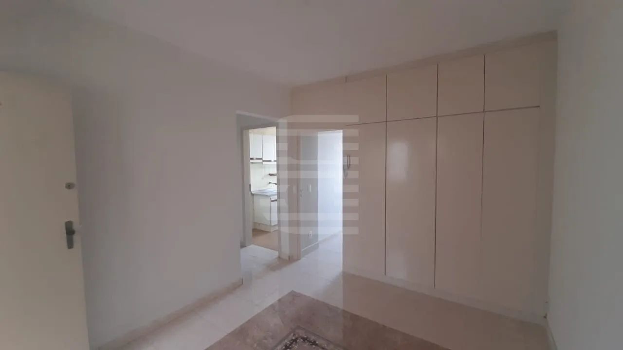 Kitnet para alugar no Botafogo, quarto sala com divisória e 01 vaga de garagem - Foto 2