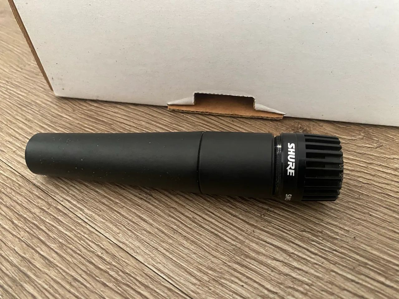 Microfone De Instrumento Shure Sm57 - Preto - Foto 4
