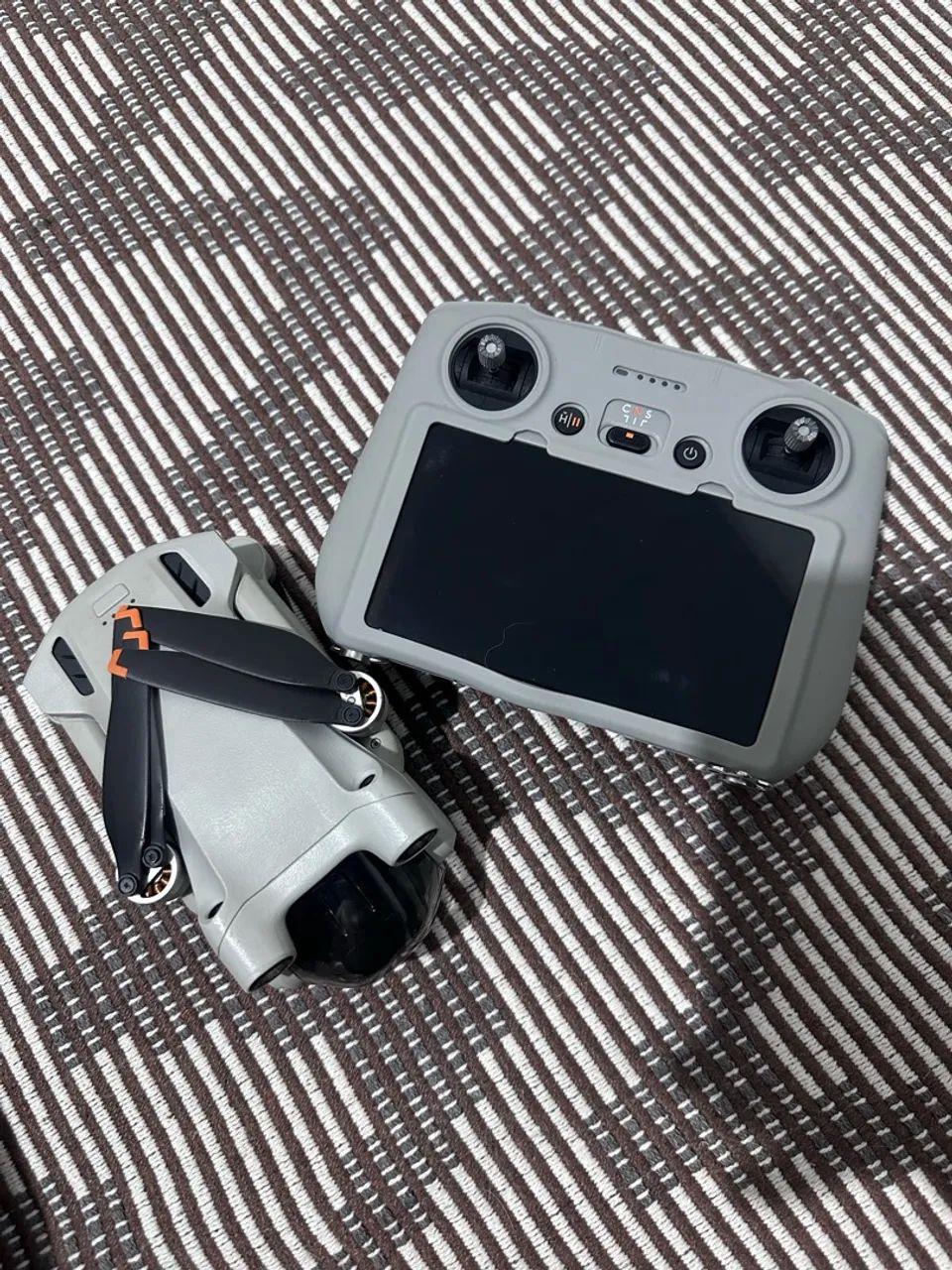 Vendo drone dji mini 3 pro 