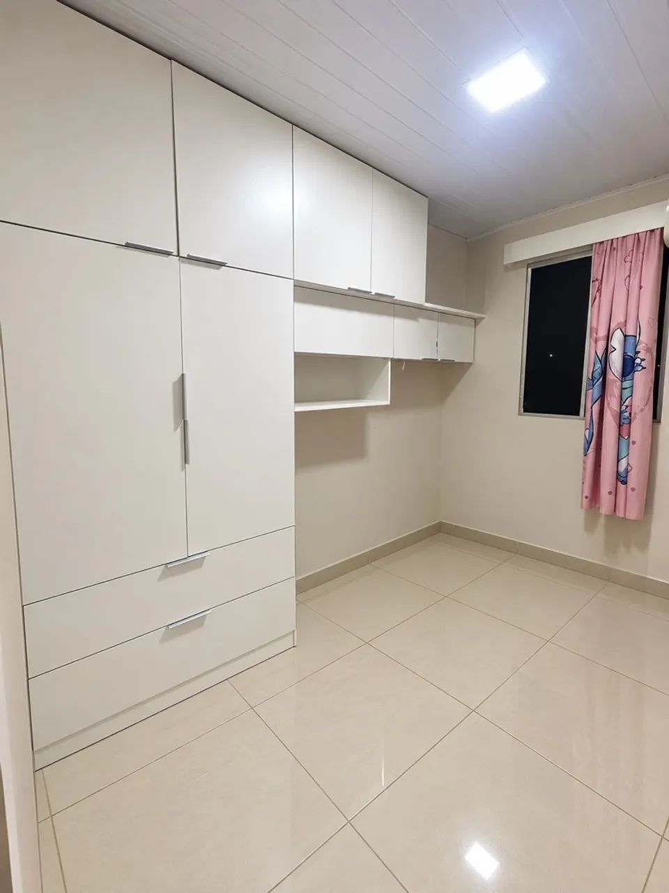 Guarda roupa planejado branco 