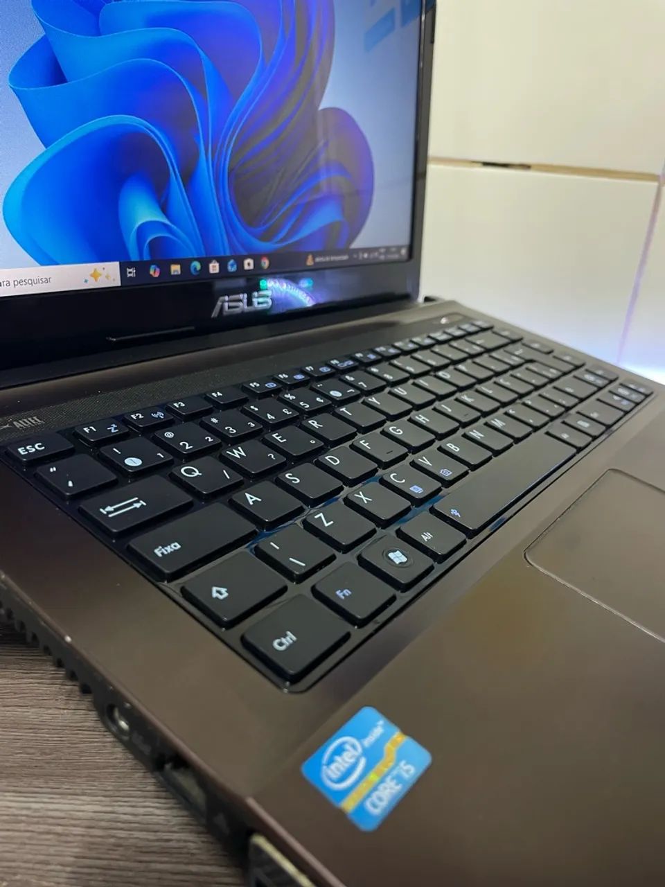 Notebook asus i5 / 8GB RAM / SSD  - Foto 3