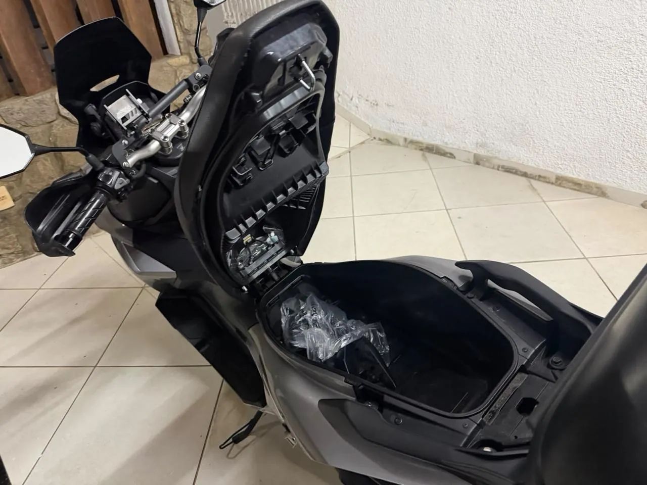 Moto Honda ADV 2025 + Capacete Honda Original - Foto 2