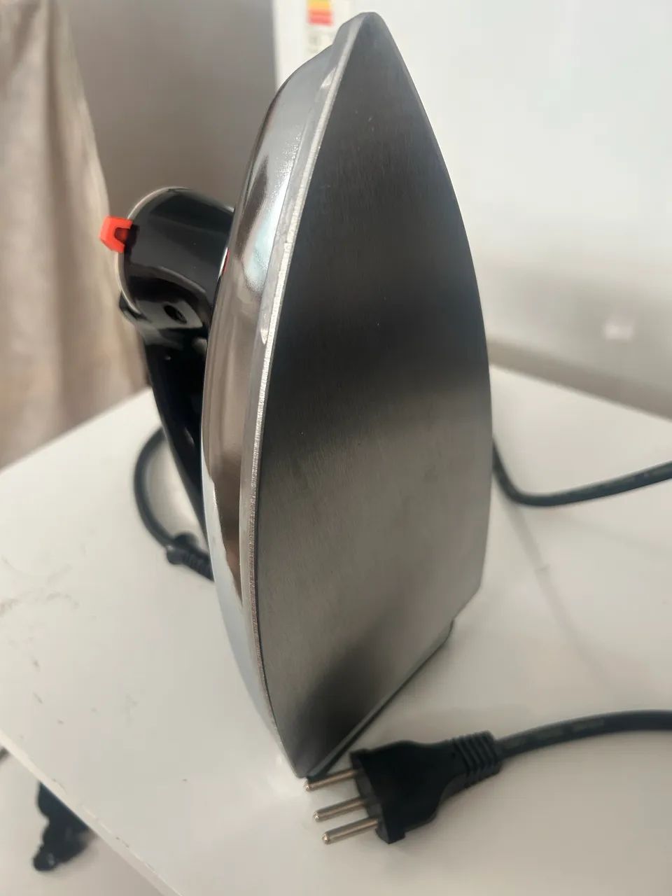 Ferro de passar roupa - Foto 3