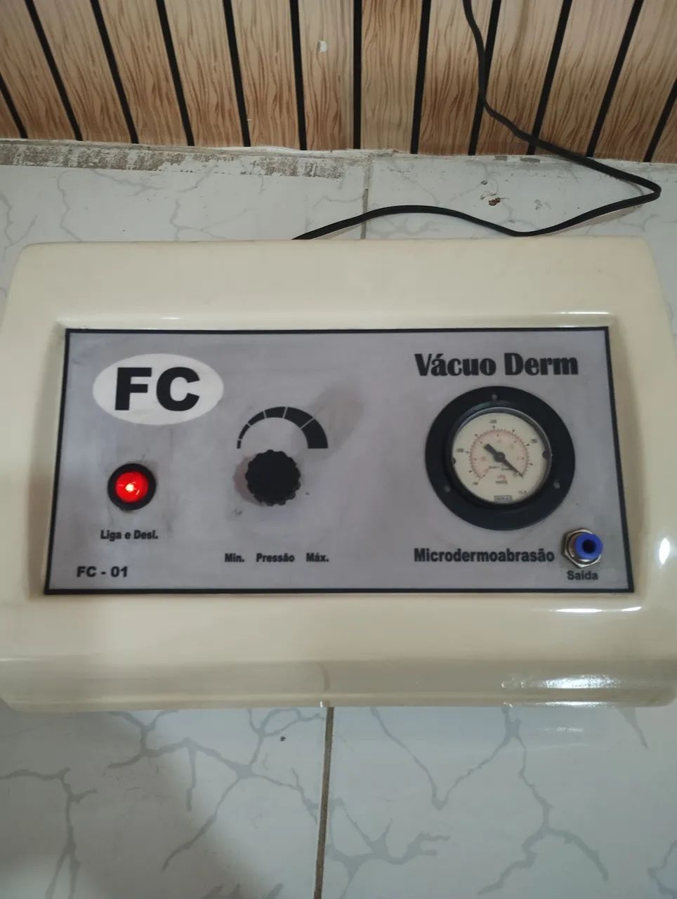 Aparelho de Endermologia facial e corporal 
