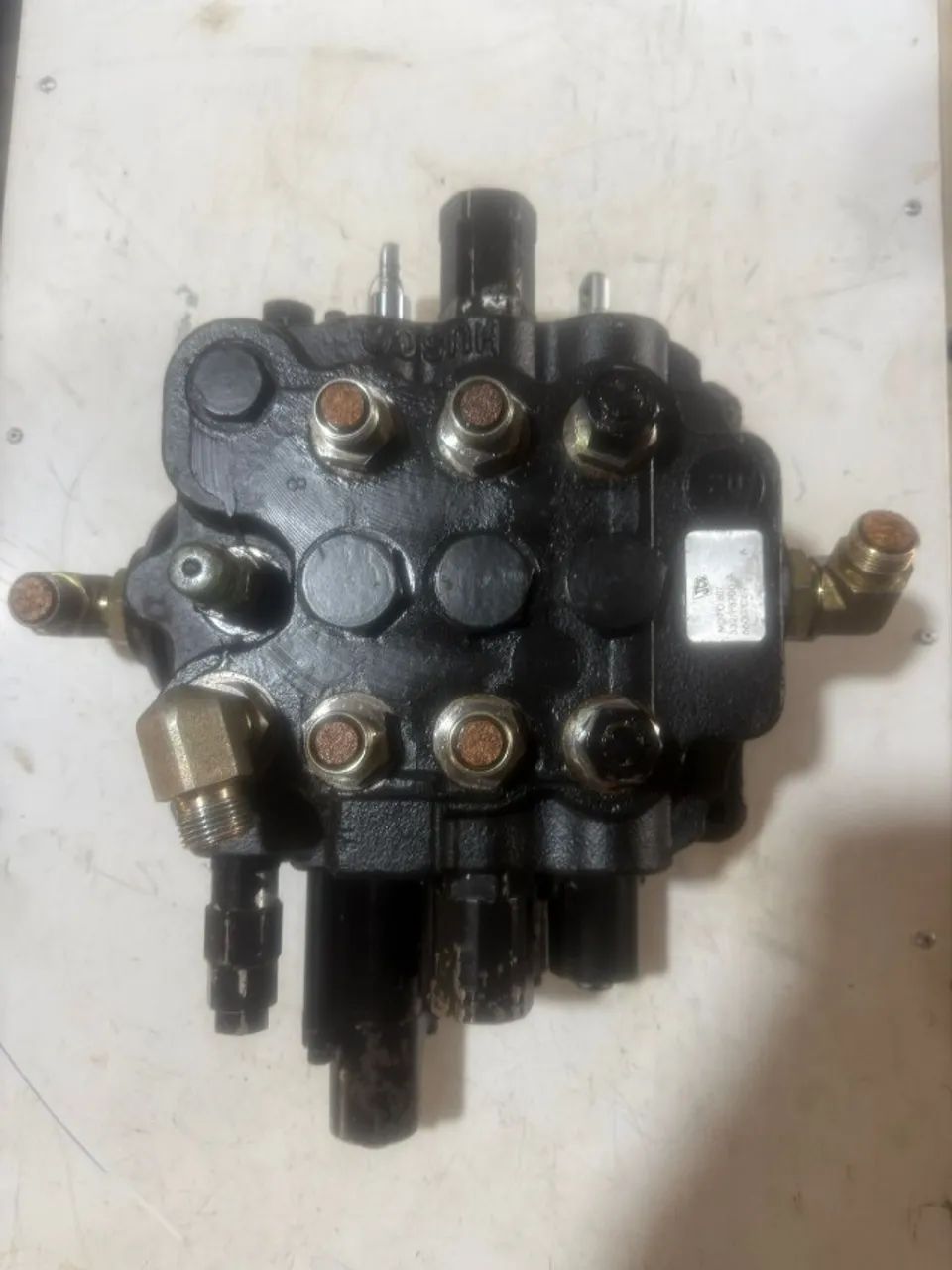 Comando Hidráulico Dianteiro motor turbinado JCB 3Cplus- 4CX p/n 332/P8700